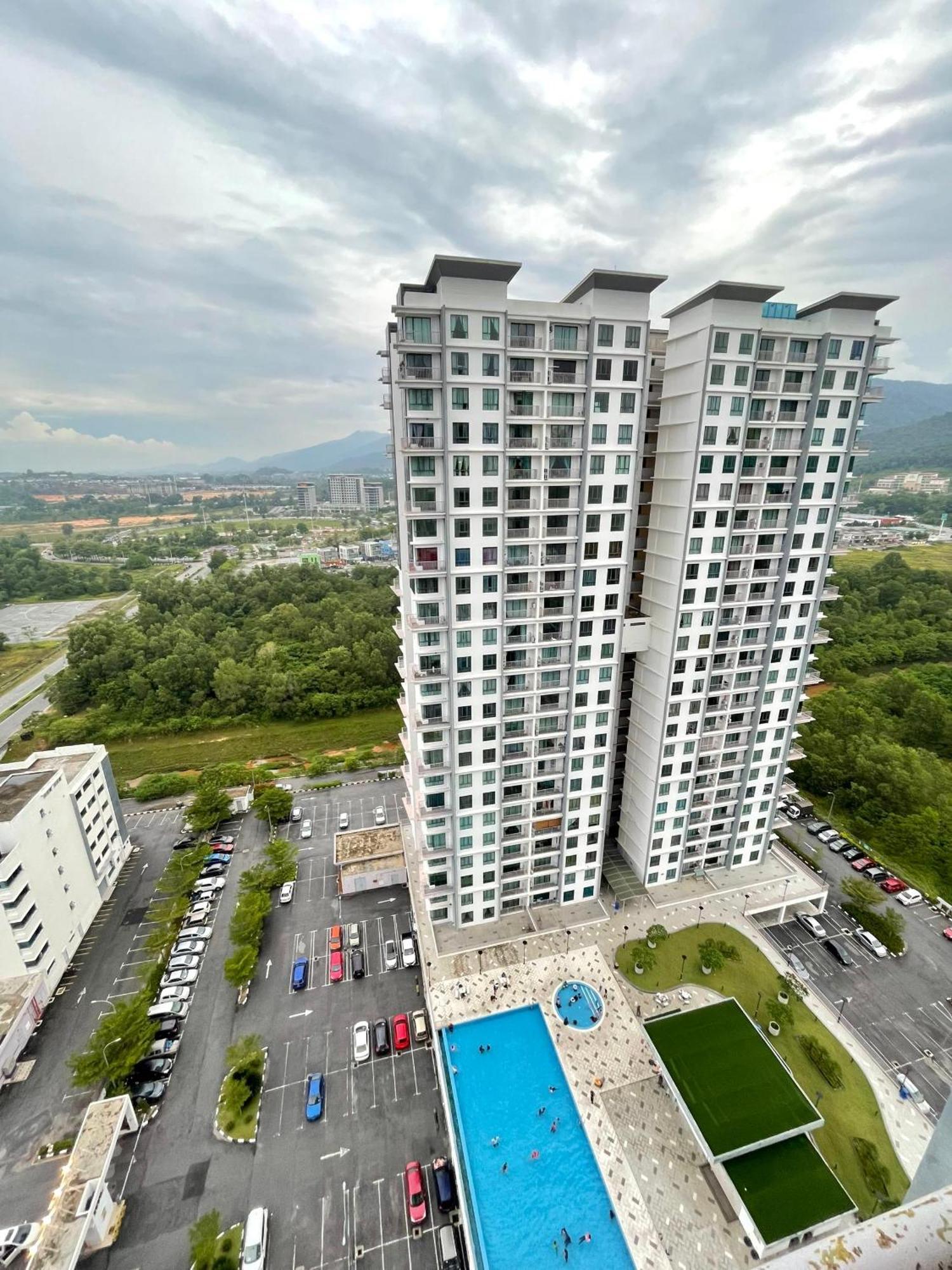 Casa Kayangan Meru Ipoh 3Br Allure -By Goswell Exteriér fotografie